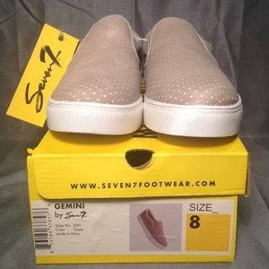 Seven7 Shoes - NWT SEVEN7 footwear - Gemini 2051 color: Taupe Seven7 Shoes - NWT SEVEN7 footwear - Gemini 2051 color: Taupe
